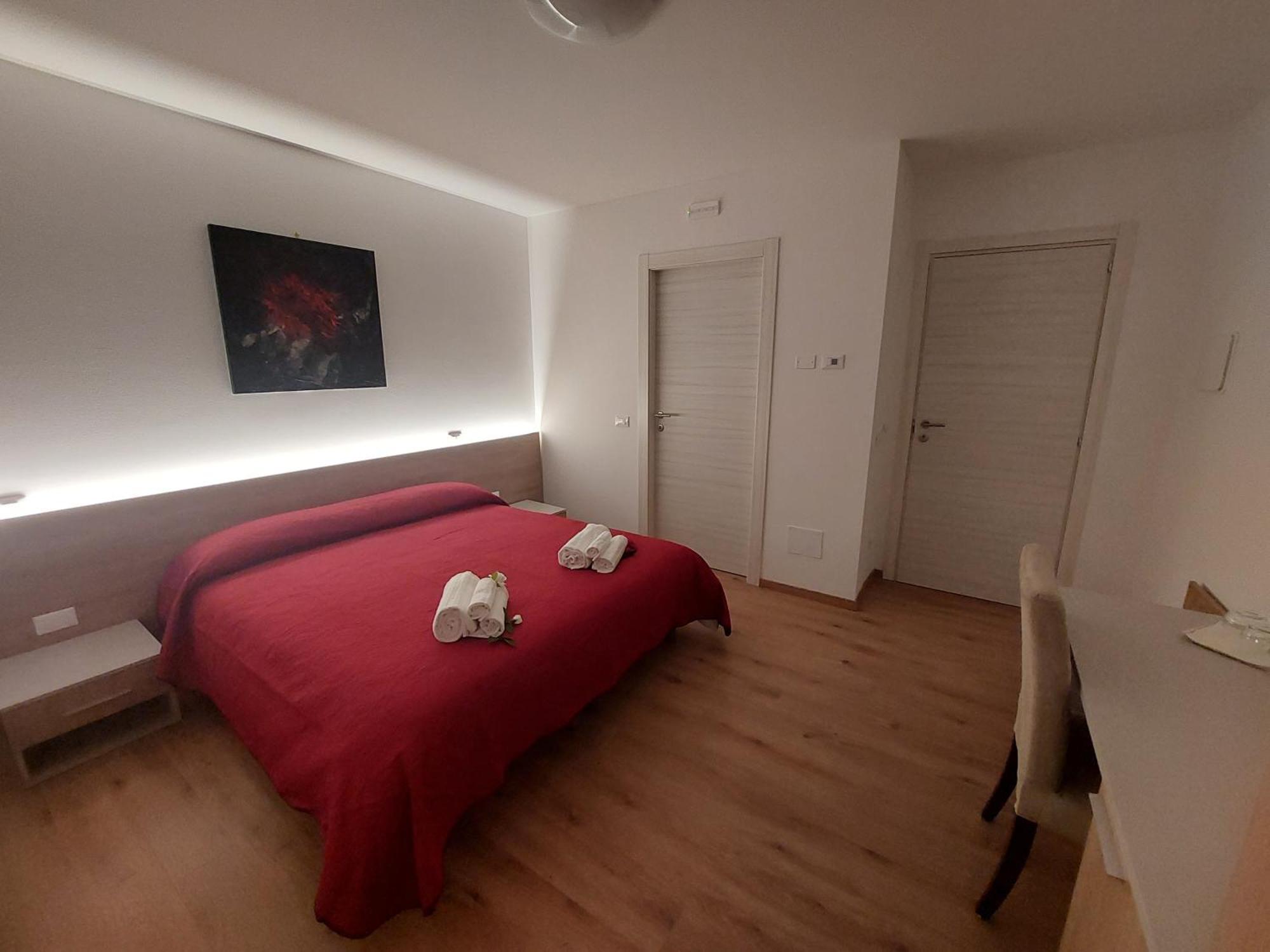 Hotel Locanda Rossa Romans di Varmo Habitación foto