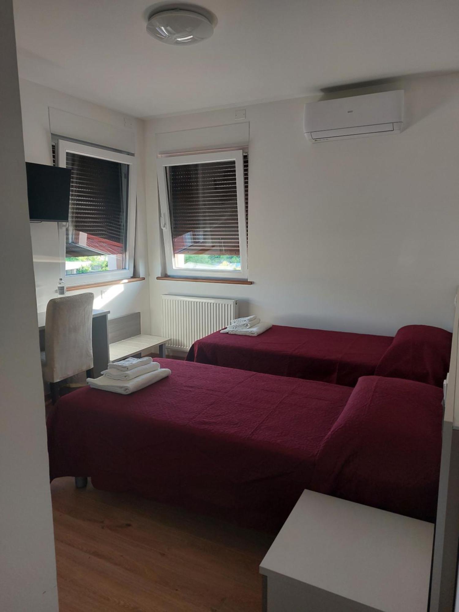 Hotel Locanda Rossa Romans di Varmo Habitación foto