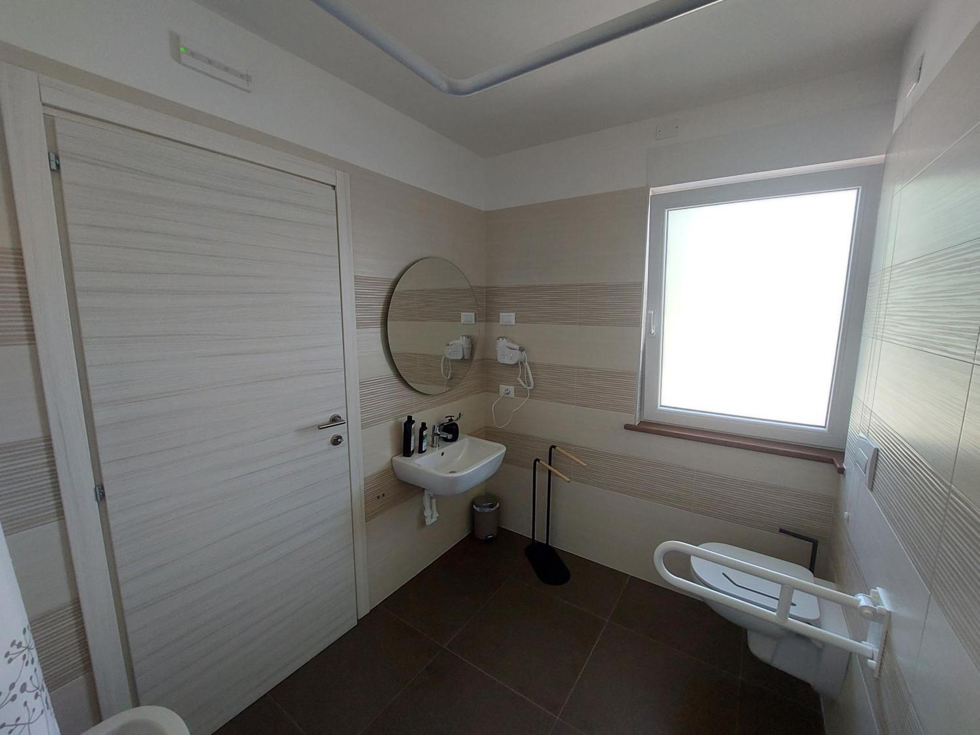Hotel Locanda Rossa Romans di Varmo Habitación foto